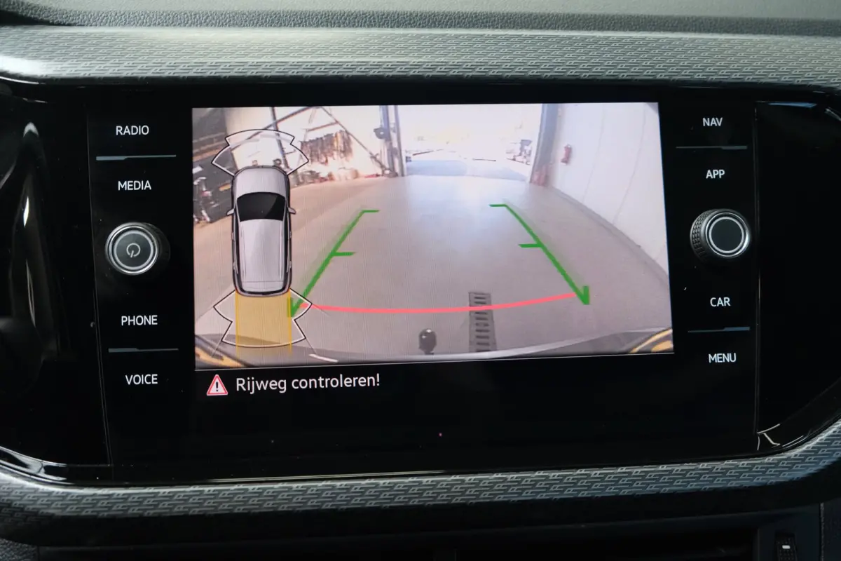 1.0 TSI Style Business 2x R-Line Automaat - Airco, Cruise, Virtueel display, Camera, Carplay, Trekhaak.