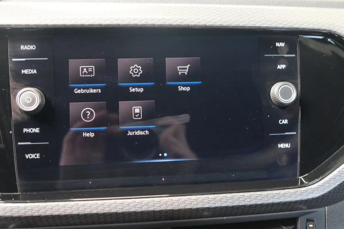 1.0 TSI Style Business 2x R-Line Automaat - Airco, Cruise, Virtueel display, Camera, Carplay, Trekhaak.