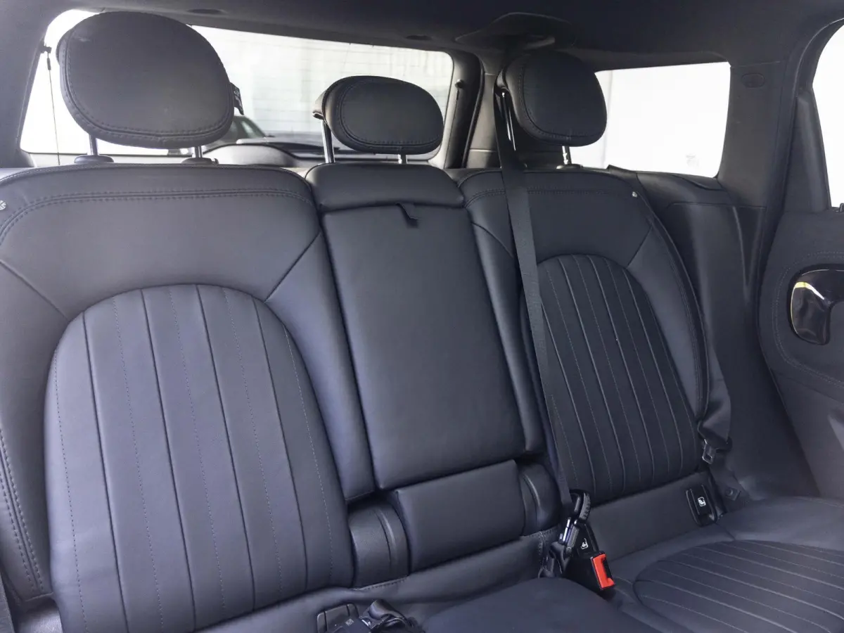 Cooper SE ALL4 Chili SoH 96% | Achteruitrijcamera | Elektrische achterklep | Glazen panoramadak | Active Cruise Control | Stoelverwarming |