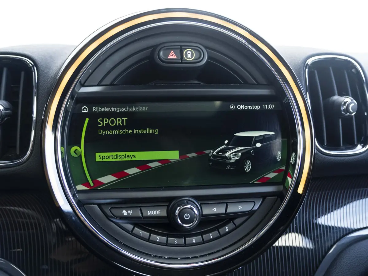 Cooper SE ALL4 Chili SoH 96% | Achteruitrijcamera | Elektrische achterklep | Glazen panoramadak | Active Cruise Control | Stoelverwarming |