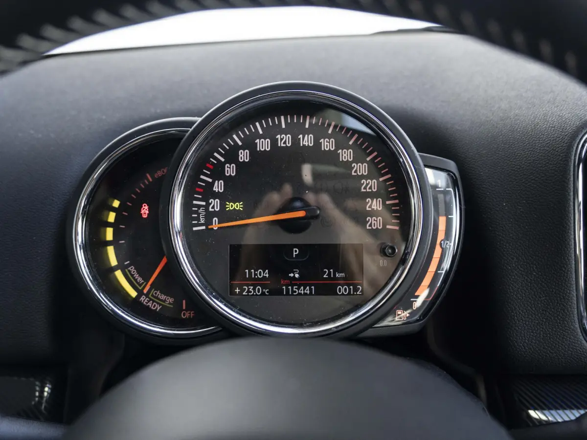 Cooper SE ALL4 Chili SoH 96% | Achteruitrijcamera | Elektrische achterklep | Glazen panoramadak | Active Cruise Control | Stoelverwarming |