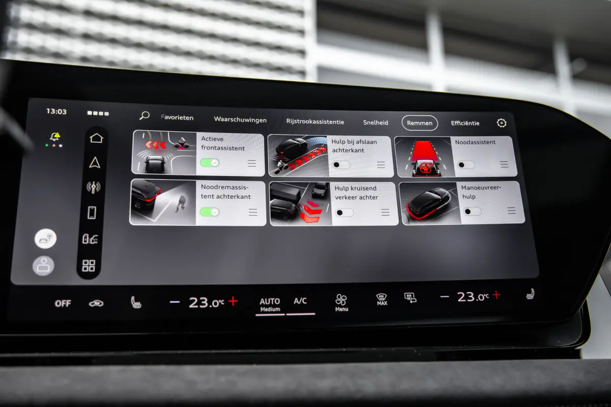 S edition | Adaptive air suspension | Adaptive cruise control | Audi sound system