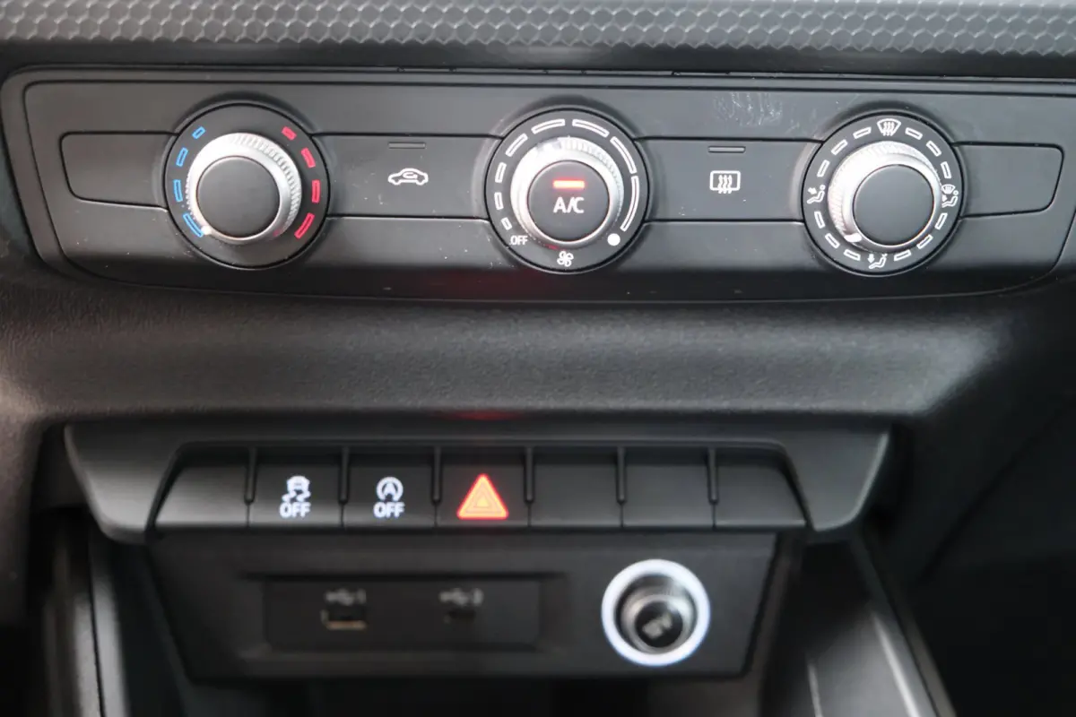 30 TFSI Pro Line Automaat - N.A.P. Airco, Cruise, Navi, PDC, Carplay, Virtual Display.