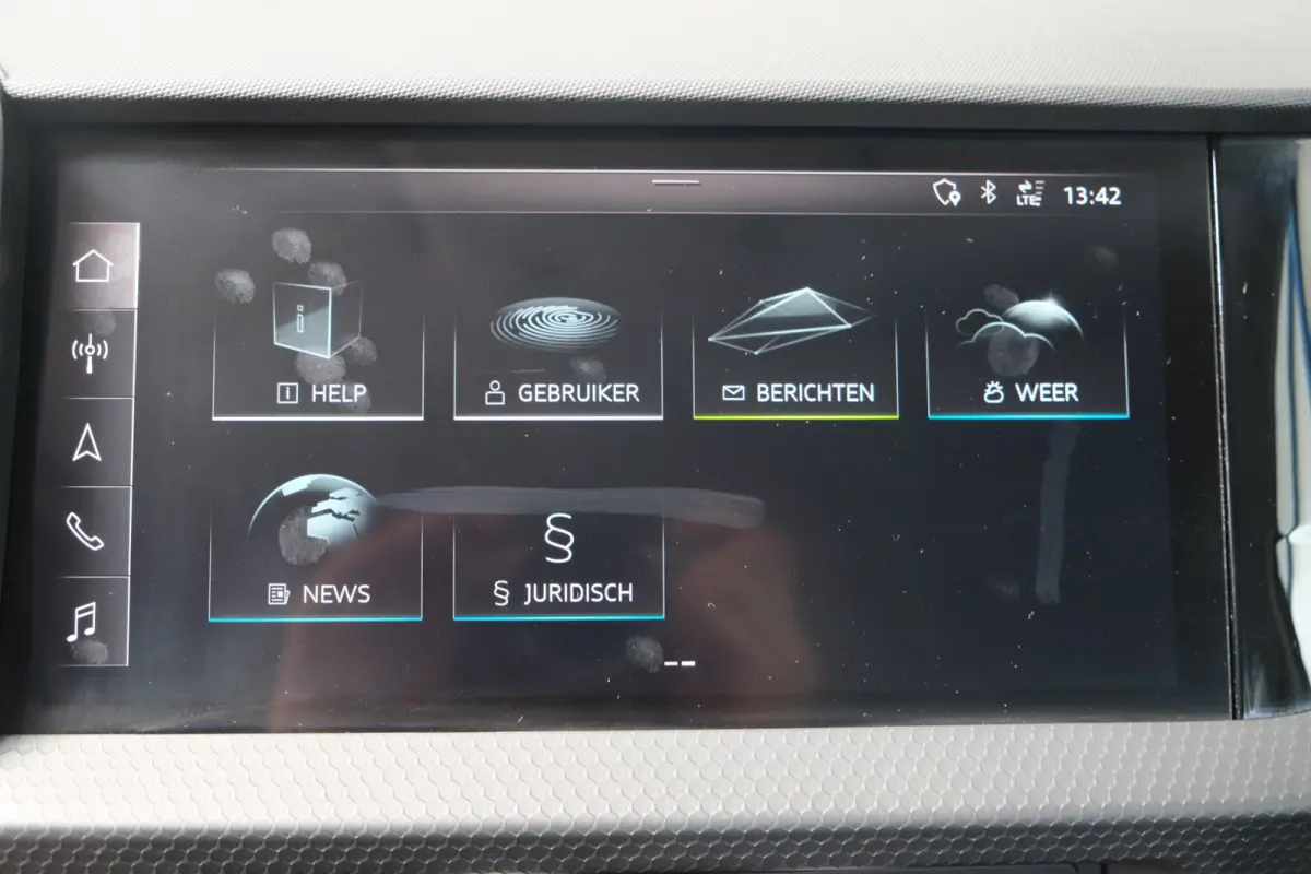 30 TFSI Pro Line Automaat - N.A.P. Airco, Cruise, Navi, PDC, Carplay, Virtual Display.