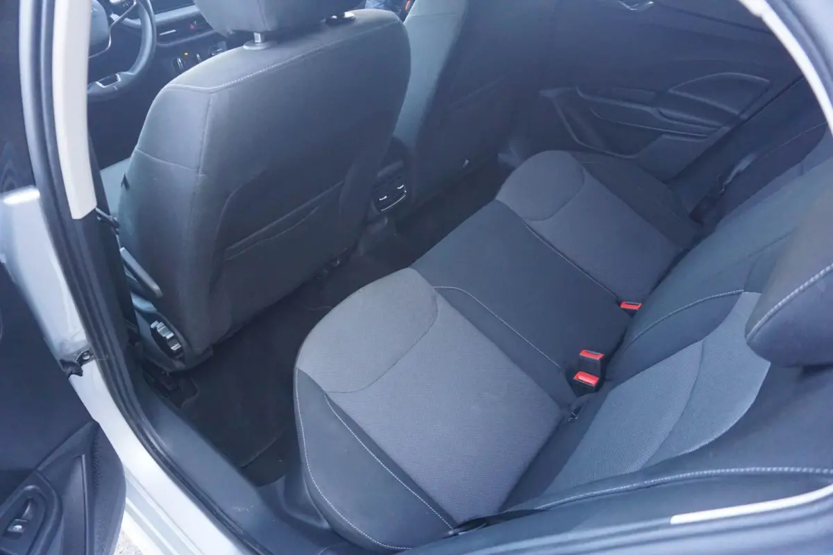 1.0 TSI 95pk Business Edition | Cruise Control | Stoelverwarming | Smart Link