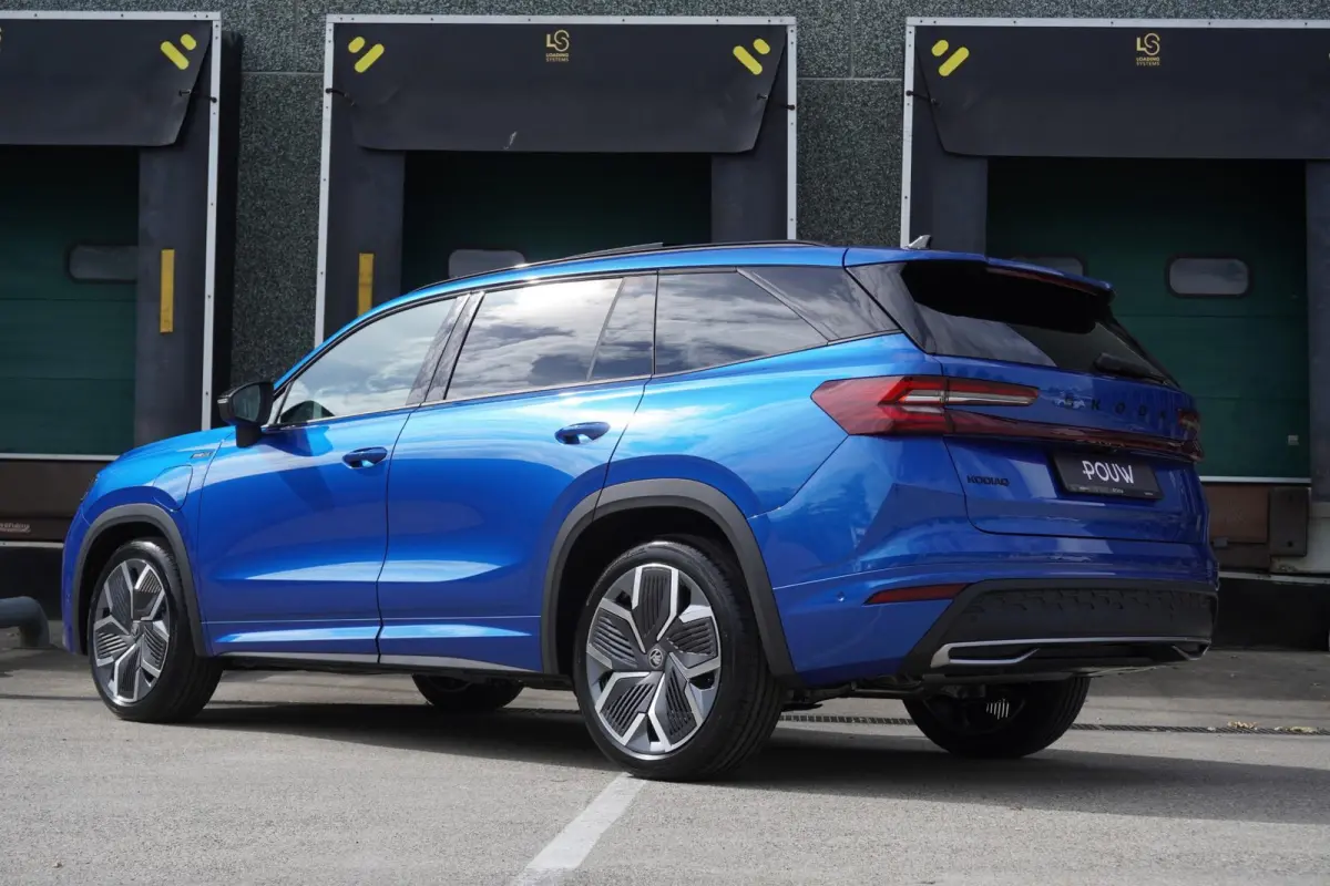 1.5 TSI 204pk PHEV Sportline Business | Panoramadak | 20" Velgen