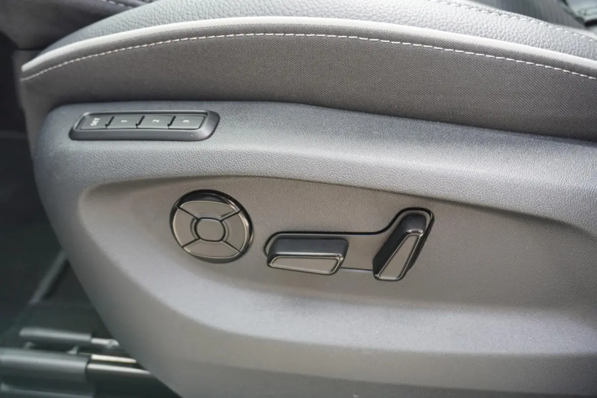 1.5 TSI 204pk PHEV Sportline Business | Panoramadak | 20" Velgen