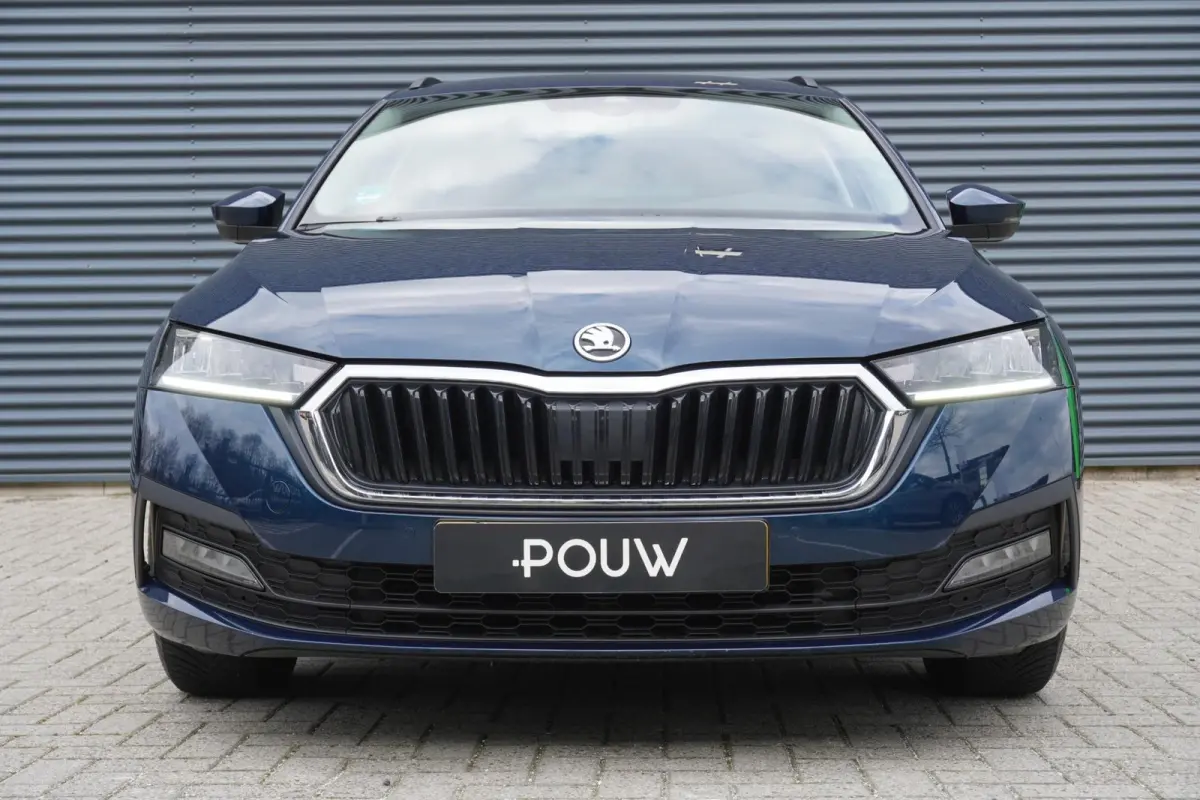 1.0 TSI 110pk Ambition | Navigatie | Smart Link | Parkeersensoren Voor + Achter