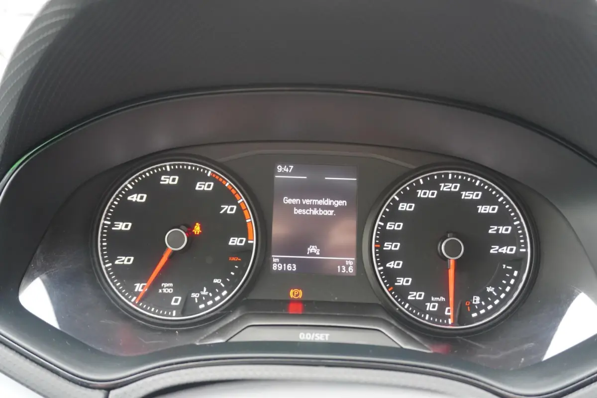 1.0 EcoTSI 95pk Style | Climatronic | FullLink | PDC Achter
