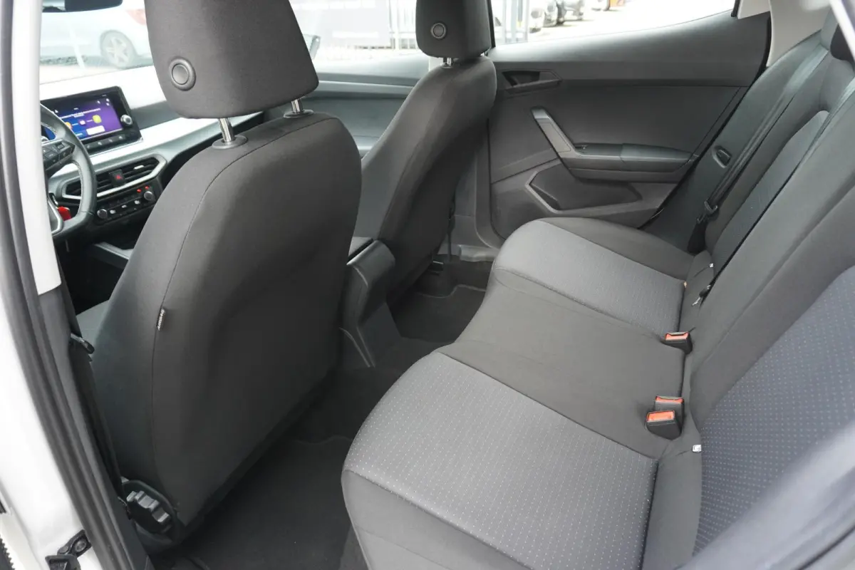 1.0 EcoTSI 95pk Style | Climatronic | FullLink | PDC Achter