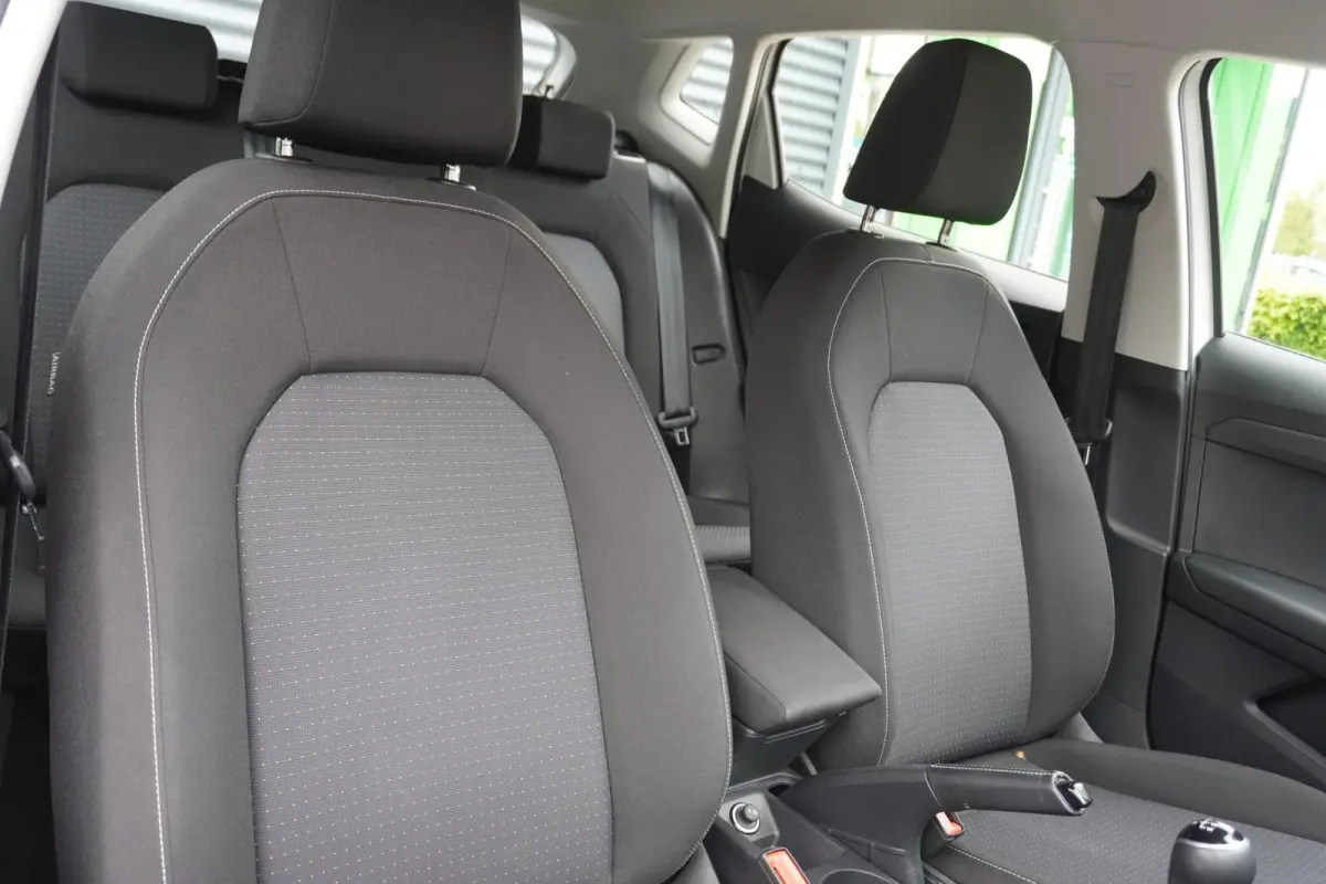 1.0 EcoTSI 95pk Style | Climatronic | FullLink | PDC Achter