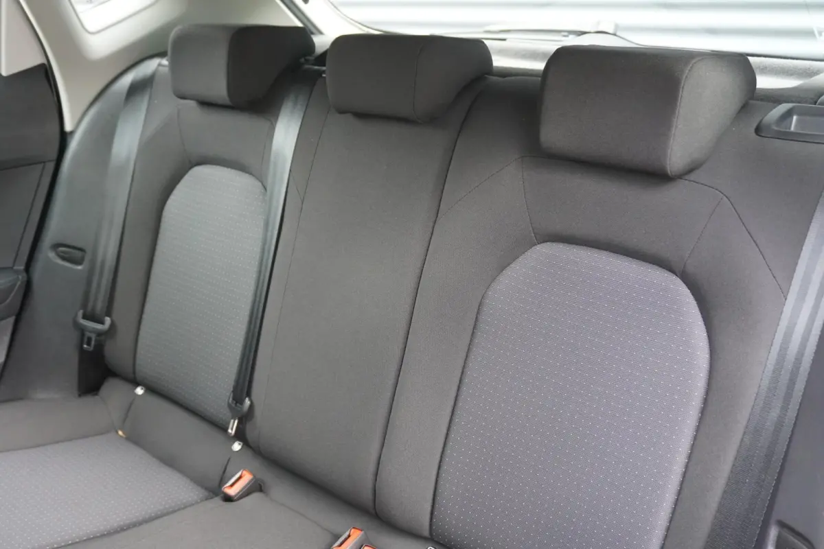 1.0 EcoTSI 95pk Style | Climatronic | FullLink | PDC Achter