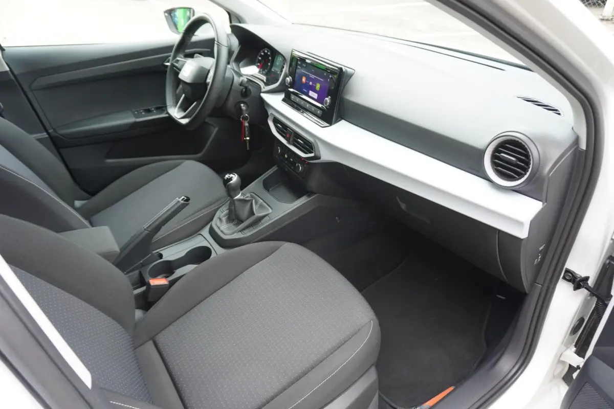 1.0 EcoTSI 95pk Style | Climatronic | FullLink | PDC Achter