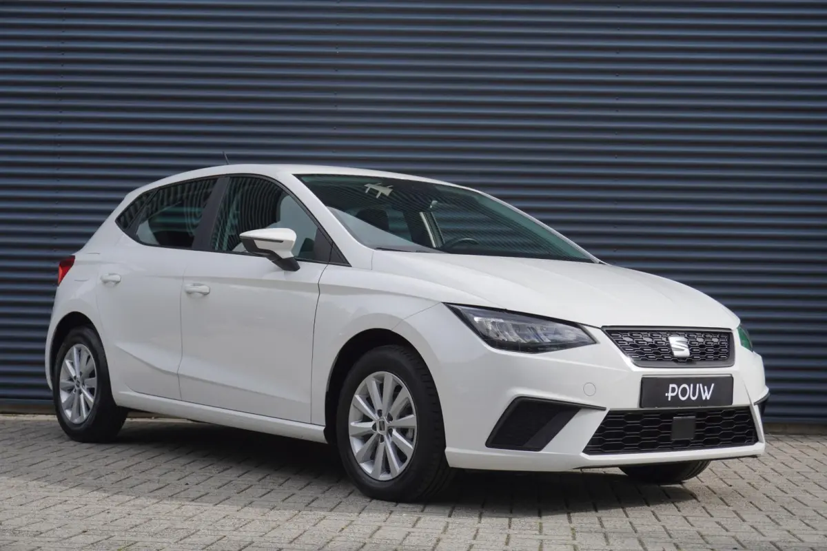 1.0 EcoTSI 95pk Style | Climatronic | FullLink | PDC Achter
