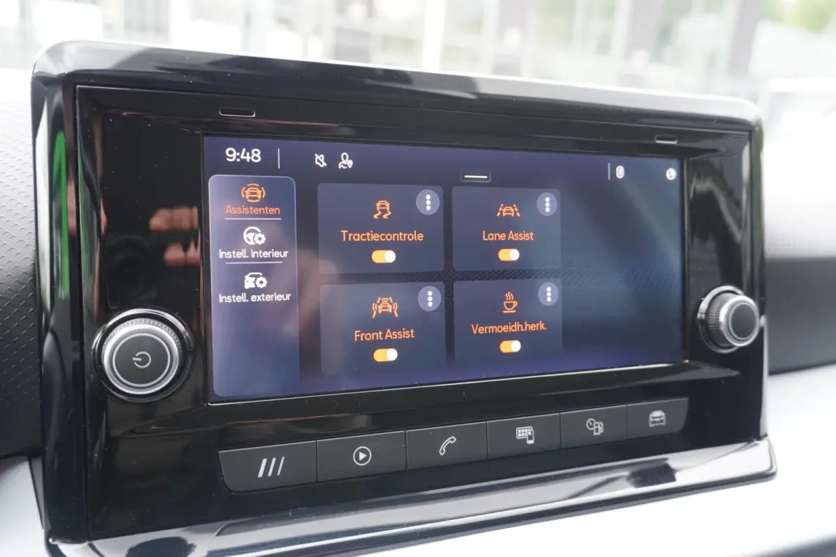 1.0 EcoTSI 95pk Style | Climatronic | FullLink | PDC Achter
