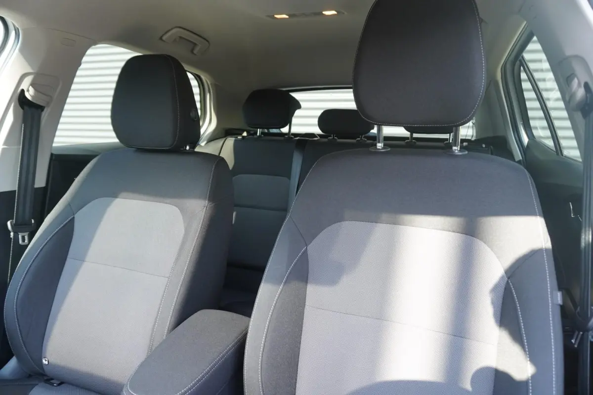 1.0 TSI 95pk Business Edition | Stoelverwarming | SmartLink | Achteruitrijcamera | PDC Voor & Achter