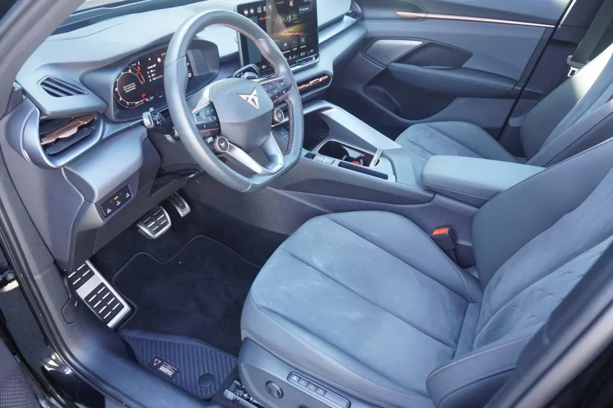 1.5 TSI e-Hybrid 272pk VZ Performance | Panoramadak | Trekhaak | Sennheiser | HUD | 360* Camera