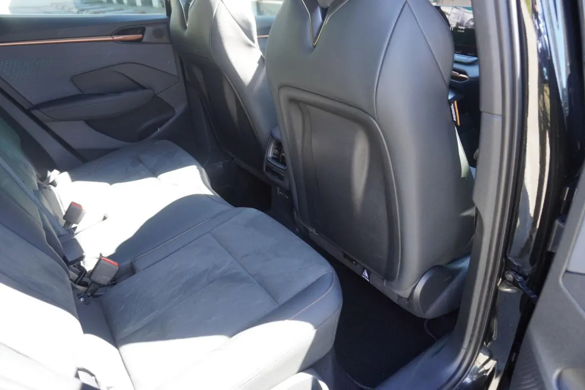 1.5 TSI e-Hybrid 272pk VZ Performance | Panoramadak | Trekhaak | Sennheiser | HUD | 360* Camera