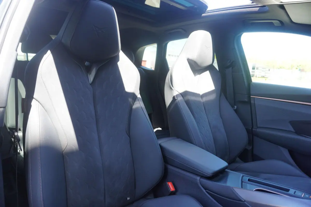 1.5 TSI e-Hybrid 272pk VZ Performance | Panoramadak | Trekhaak | Sennheiser | HUD | 360* Camera