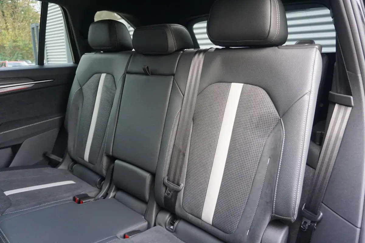 1.5 TSI 150pk DSG MHEV Sportline Business 7p | Trekhaak Pakket | Comfort Pakket
