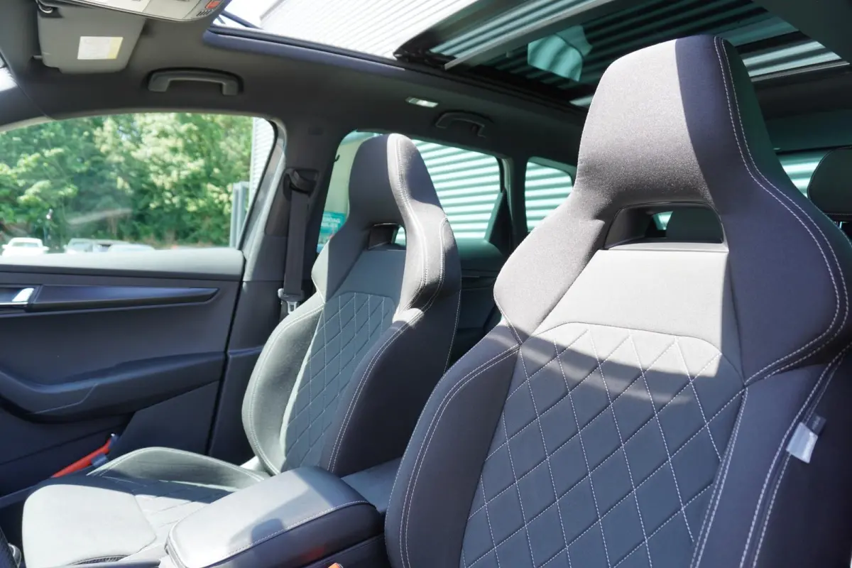 1.5 TSI 150pk DSG ACT Sportline Business | Panoramadak | Trekhaak | Stuur/Stoelverwarming | Adaptive Cruise