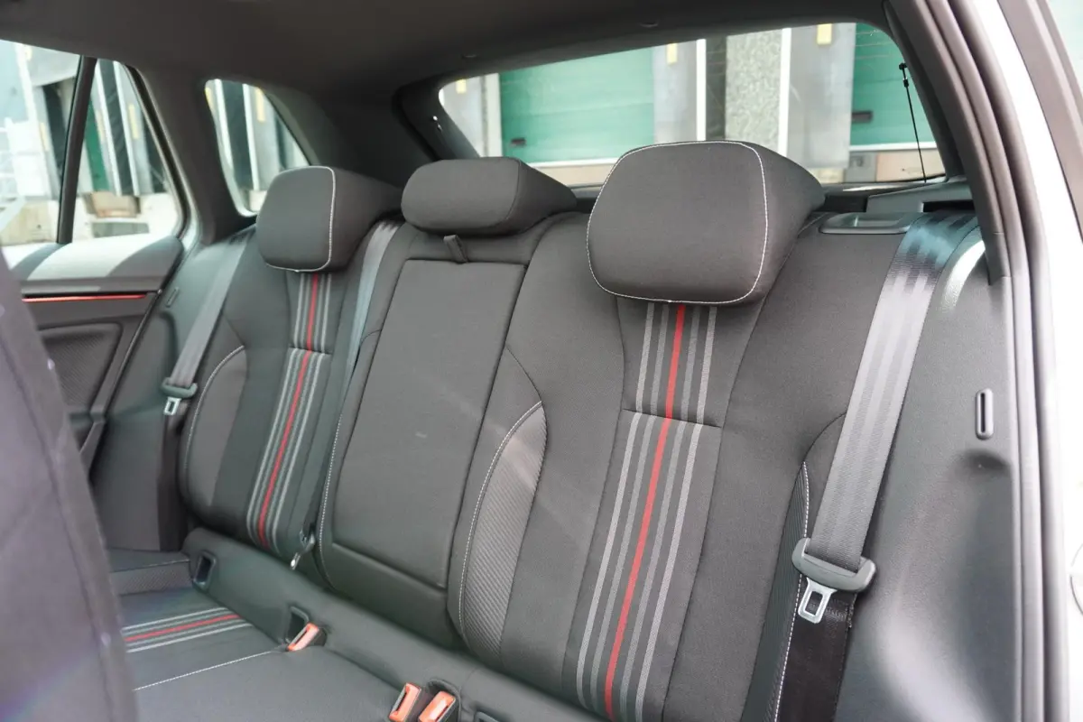 1.0 TSI 115pk Monte Carlo | Trekhaak Wegklapbaar | 18" Velgen