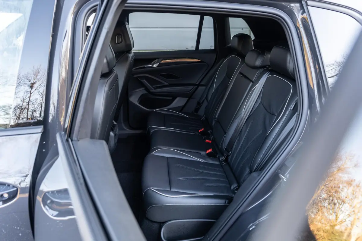 1.5 eHybrid 204pk DSG Life Edition | Interieur Style Pakket | Massage | 360 Camera