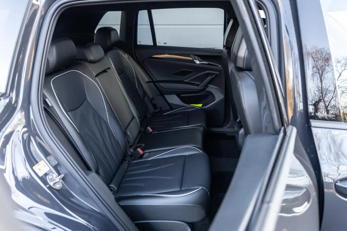 1.5 eHybrid 204pk DSG Life Edition | Interieur Style Pakket | Massage | 360 Camera