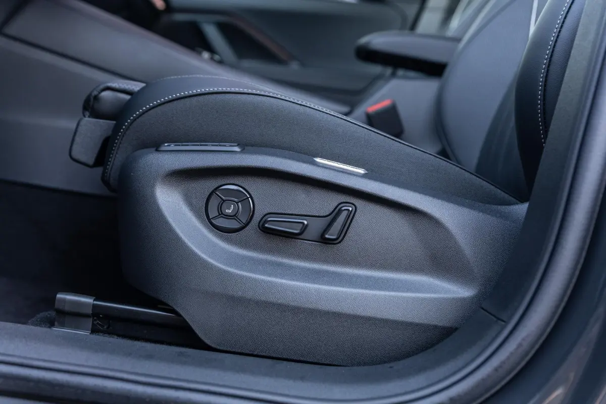 1.5 eHybrid 204pk DSG Life Edition | Interieur Style Pakket | Massage | 360 Camera