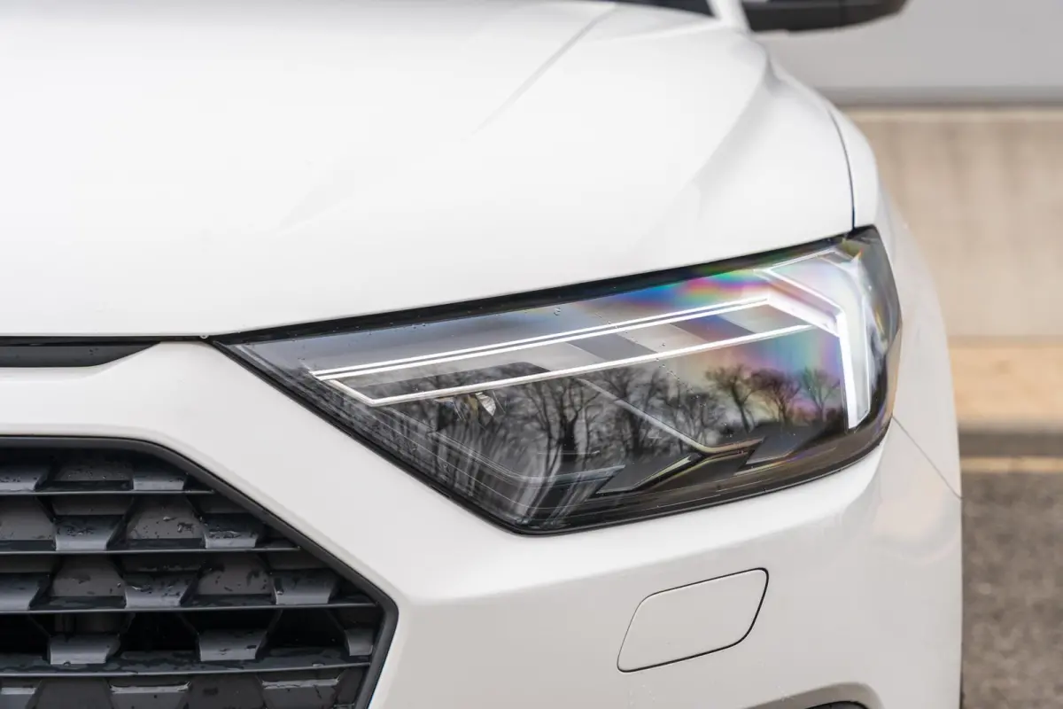 30 TFSI 115pk S tronic Edition | Smartphone Interface | Stoelverwarming | 17" Velgen | PDC | Clima | LED Verlichting |