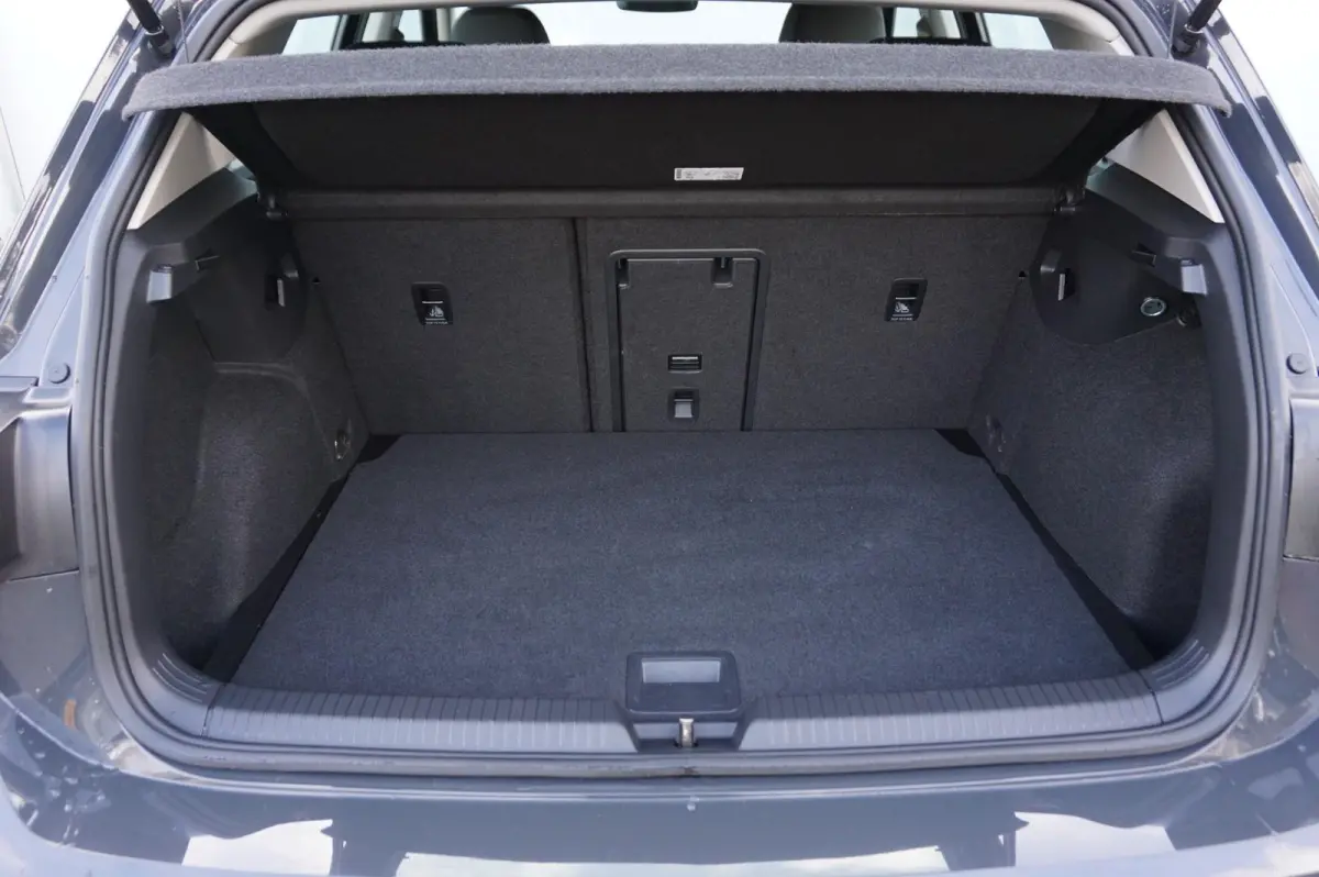1.0 TSI 110pk Life | Navigatie | Apple Carplay & Android Auto | Navigatie |