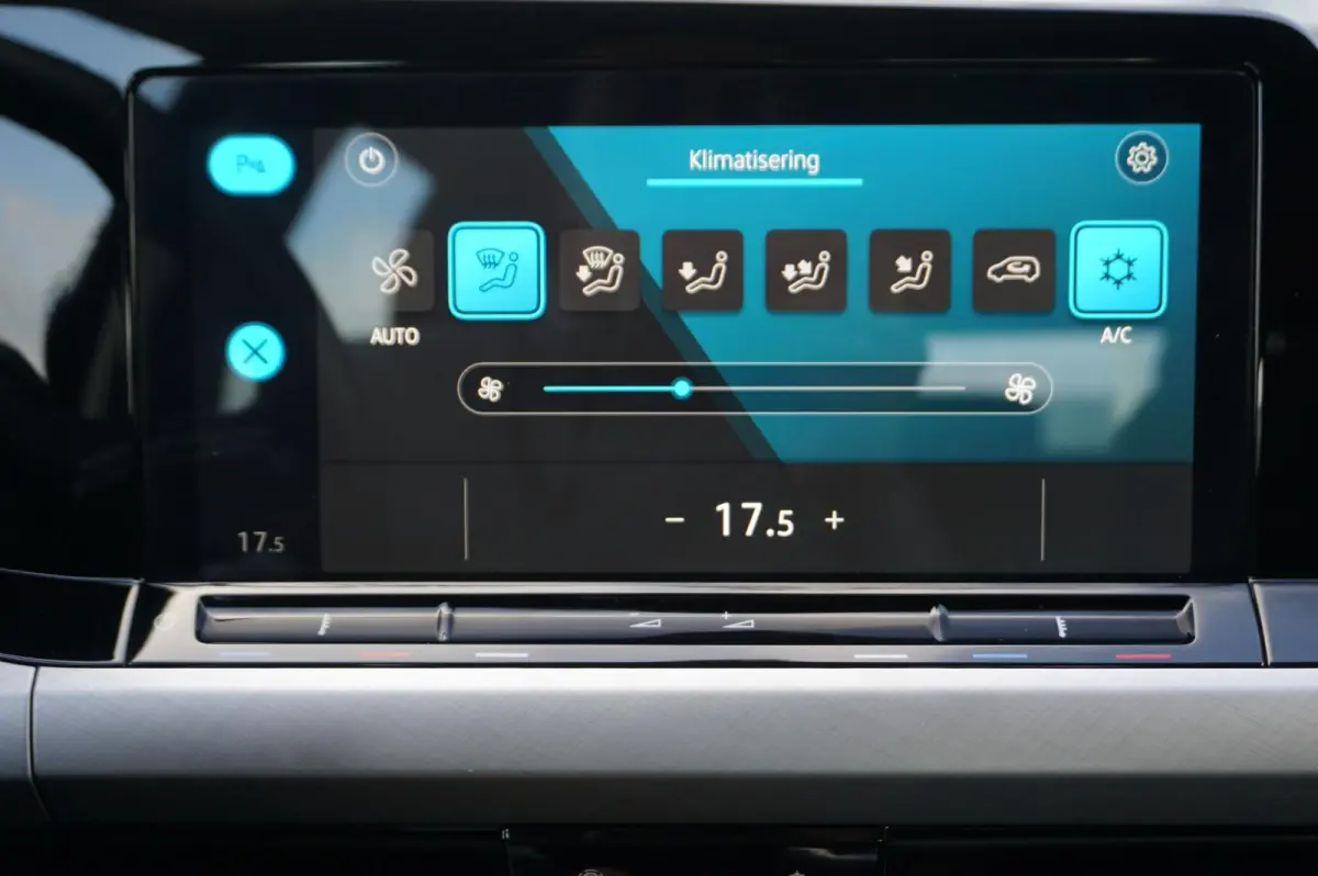 1.0 TSI 110pk Life | Navigatie | Apple Carplay & Android Auto | Navigatie |