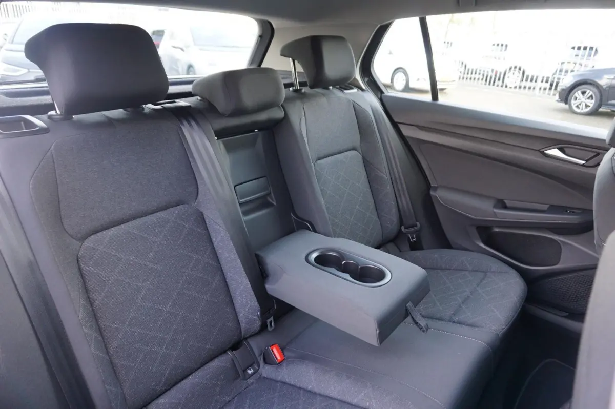 1.0 TSI 110pk Life | Navigatie | Apple Carplay & Android Auto | Navigatie |