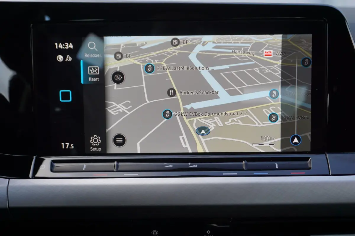 1.0 TSI 110pk Life | Navigatie | Apple Carplay & Android Auto | Navigatie |
