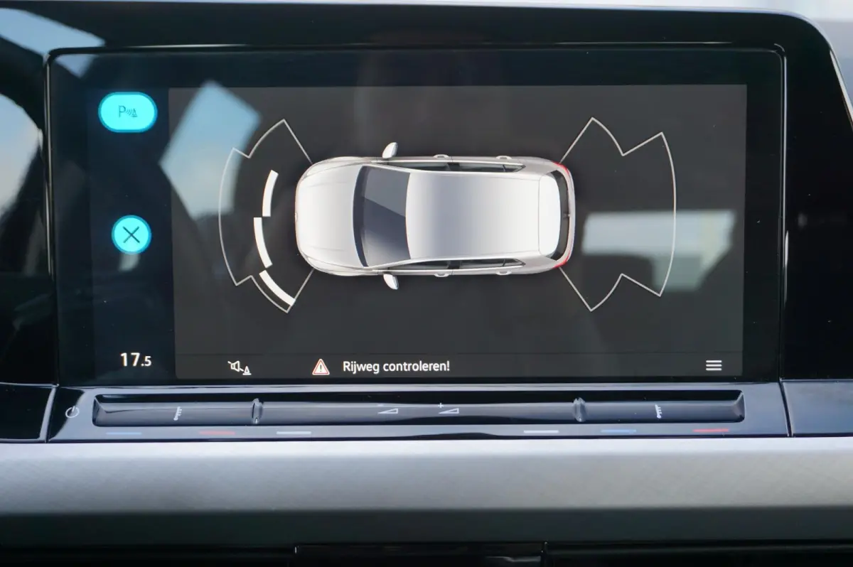 1.0 TSI 110pk Life | Navigatie | Apple Carplay & Android Auto | Navigatie |