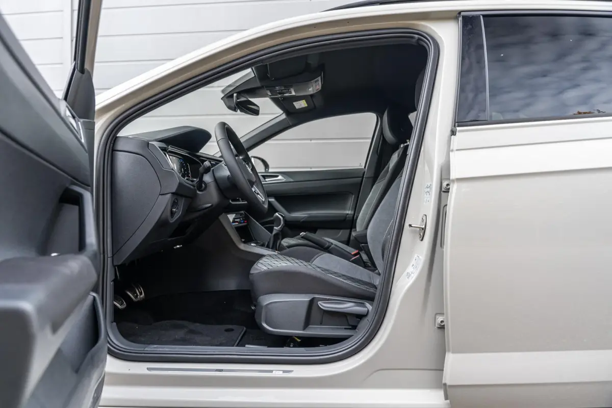 1.0 TSI 116pk R-Line Edition | Trekhaak Wegklapbaar | Assistentie Pakket