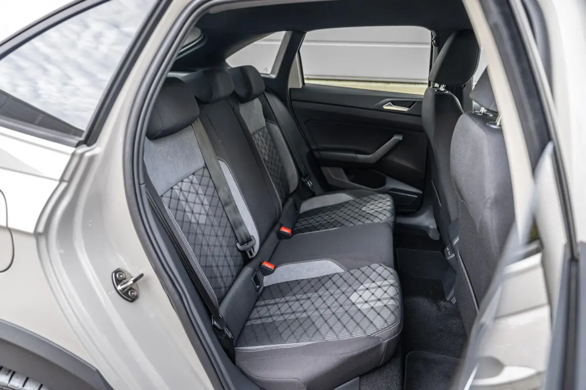 1.0 TSI 116pk R-Line Edition | Trekhaak Wegklapbaar | Assistentie Pakket