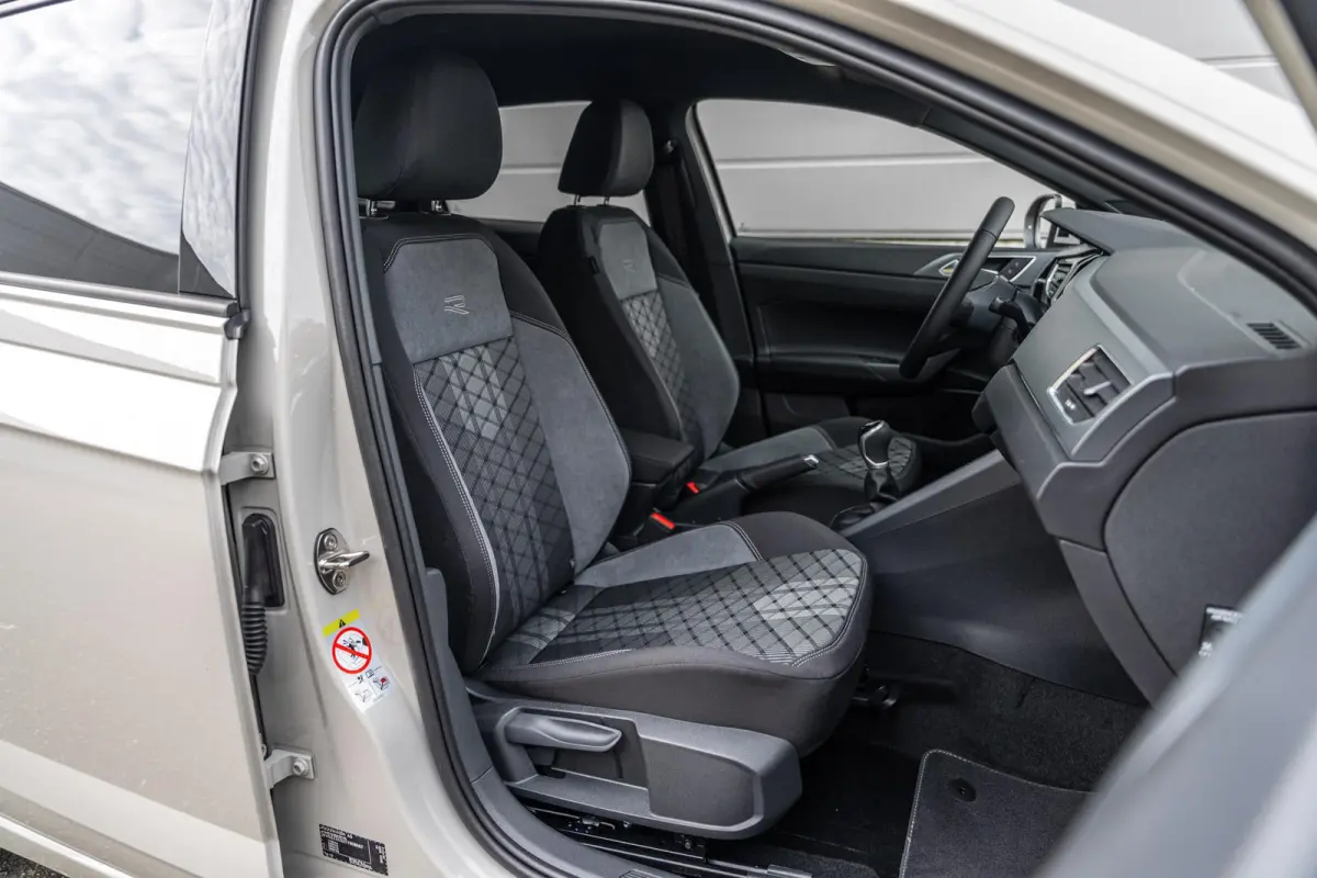 1.0 TSI 116pk R-Line Edition | Trekhaak Wegklapbaar | Assistentie Pakket