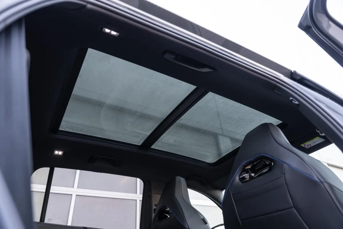 1.5 eHybrid 204pk R-Line Edition | Panoramadak | Trekhaak | Black Style