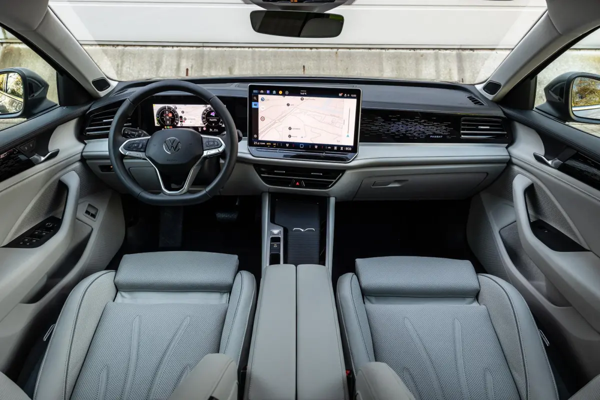 1.5 eHybrid 204pk DSG Elegance Business | Panoramadak | Trekhaak | Massage | Harman Kardon