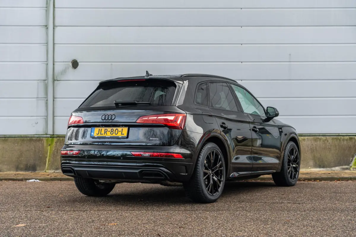 55 TFSIe 367pk PHEV Quattro Competition | SoH 100% | Luchtvering | Panoramadak | Tour & City Pakket | Achteruitrijcamera | Matrix LED