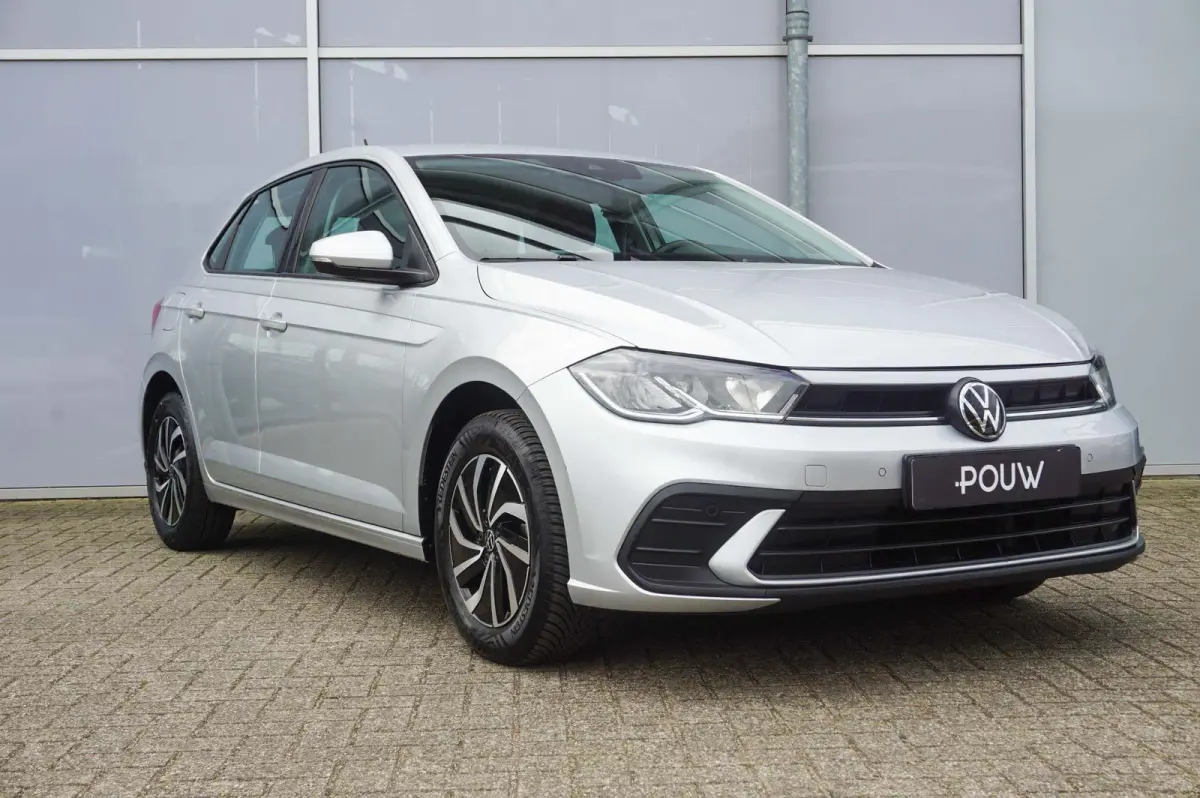 1.0 TSI 95pk Life | Apple Carplay & Android Auto | Parkeersensoren V+A | Adaptive Cruise