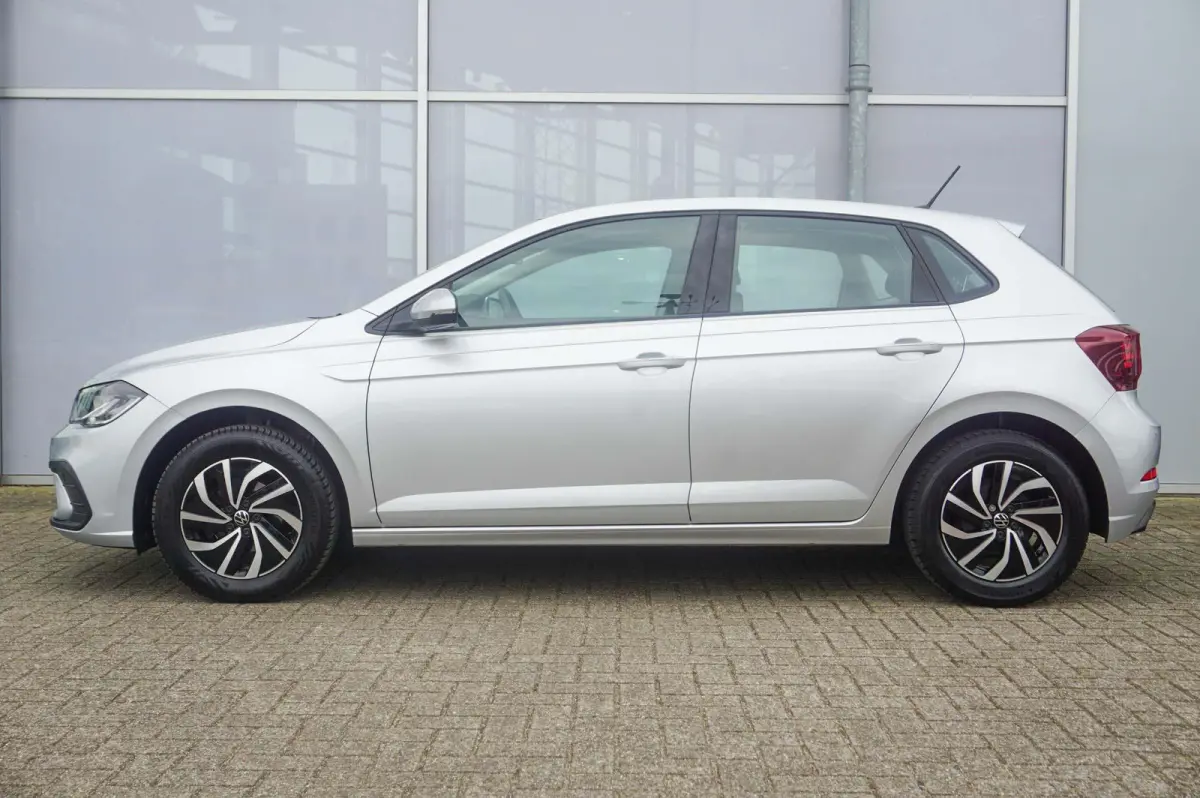1.0 TSI 95pk Life | Apple Carplay & Android Auto | Parkeersensoren V+A | Adaptive Cruise
