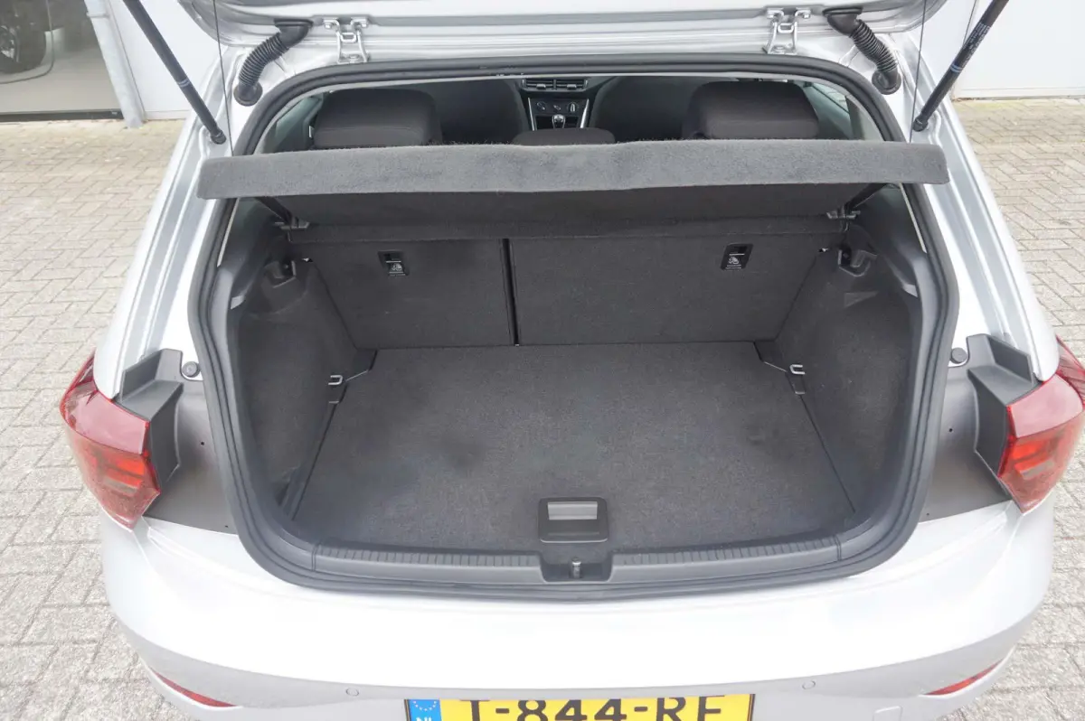 1.0 TSI 95pk Life | Apple Carplay & Android Auto | Parkeersensoren V+A | Adaptive Cruise