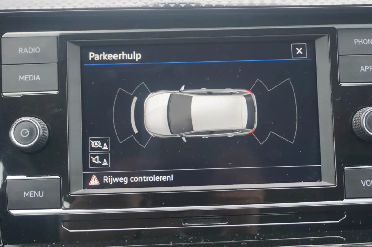 1.0 TSI 95pk Life | Apple Carplay & Android Auto | Parkeersensoren V+A | Adaptive Cruise