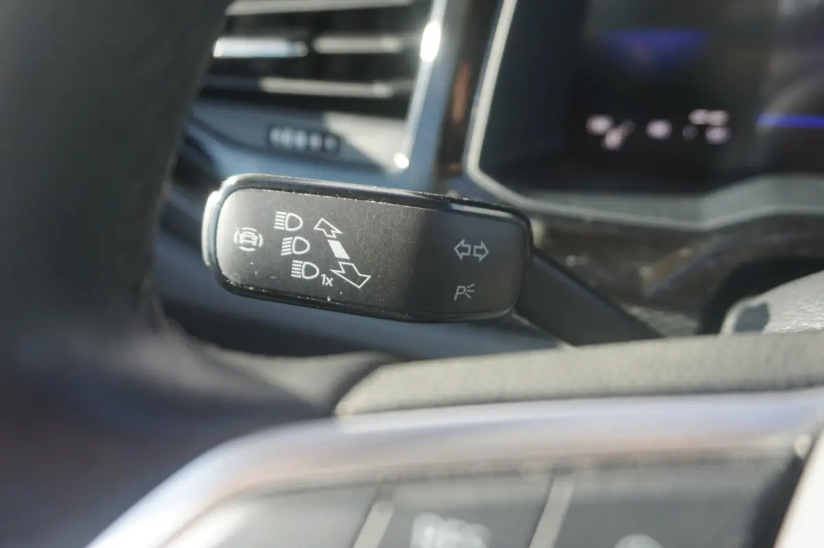 1.0 TSI 95pk Life | Apple Carplay & Android Auto | Parkeersensoren V+A | Adaptive Cruise