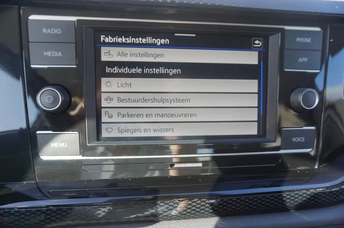 1.0 TSI 95pk Life | Apple Carplay & Android Auto | Parkeersensoren V+A | Adaptive Cruise