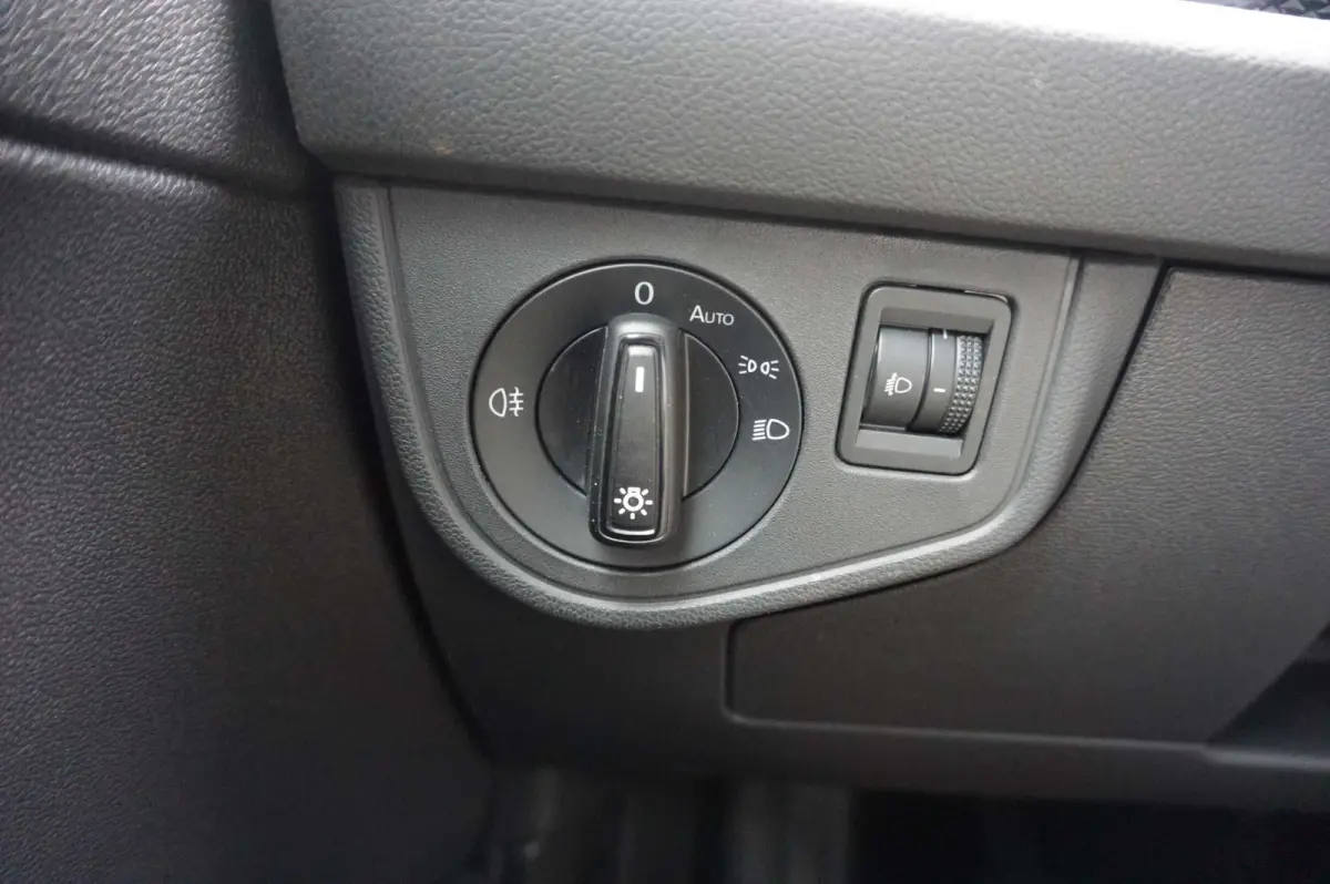 1.0 TSI 95pk Life | Apple Carplay & Android Auto | Parkeersensoren V+A | Adaptive Cruise