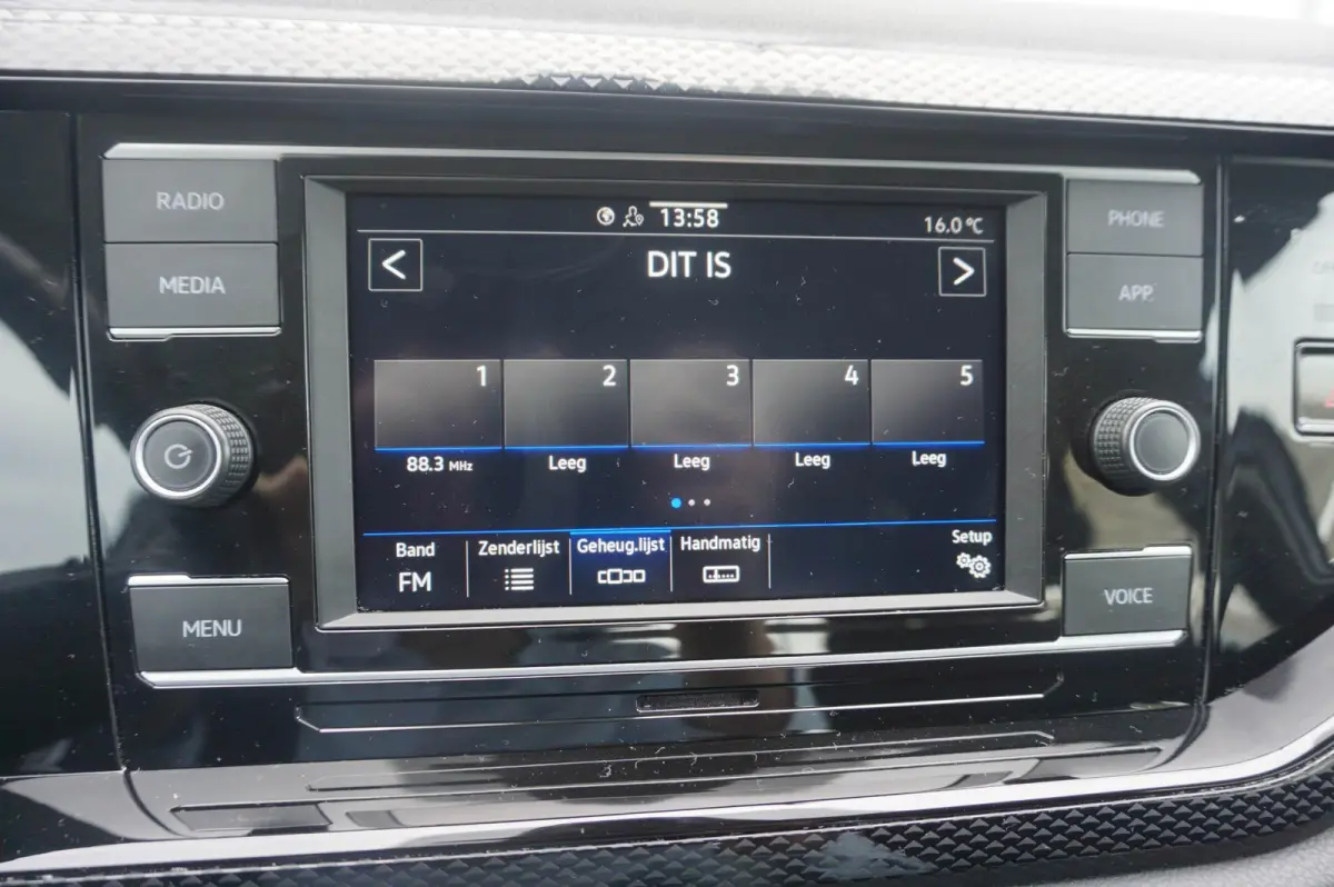 1.0 TSI 95pk Life | Apple Carplay & Android Auto | Parkeersensoren V+A | Adaptive Cruise