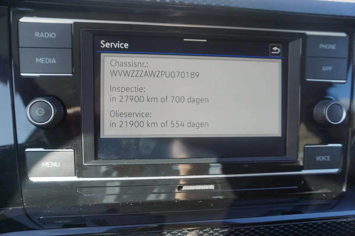 1.0 TSI 95pk Life | Apple Carplay & Android Auto | Parkeersensoren V+A | Adaptive Cruise